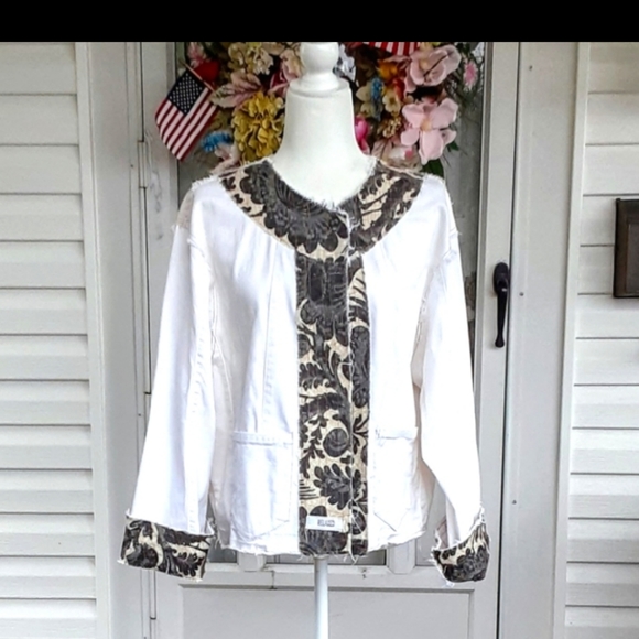 Raw Edge Denim Jacket (Silver Tab) - Picture 2 of 14